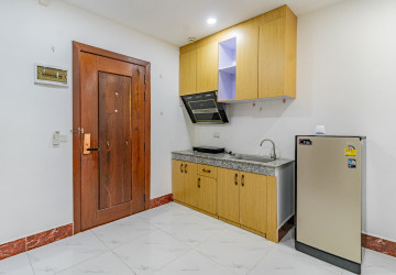1 Bedroom Serviced Apartment For Rent - Toul Tum Poung 1, Phnom Penh thumbnail