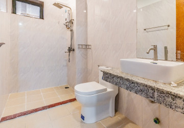 1 Bedroom Serviced Apartment For Rent - Toul Tum Poung 1, Phnom Penh thumbnail