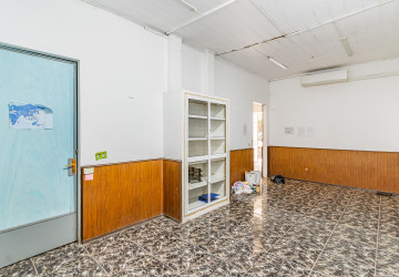 5 Bedroom Commercial Villa For Rent - BKK3, Phnom Penh thumbnail