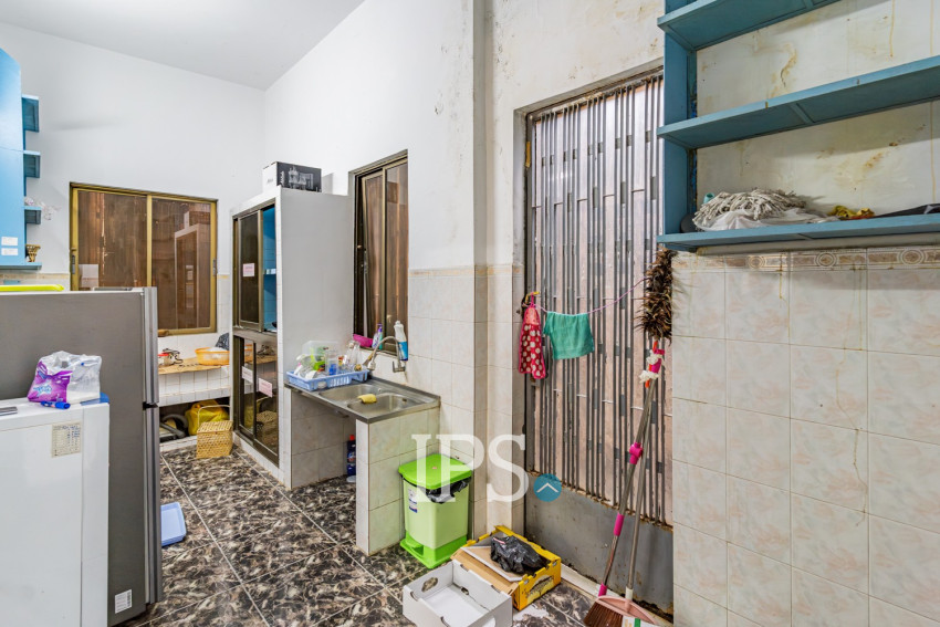 5 Bedroom Commercial Villa For Rent - BKK3, Phnom Penh