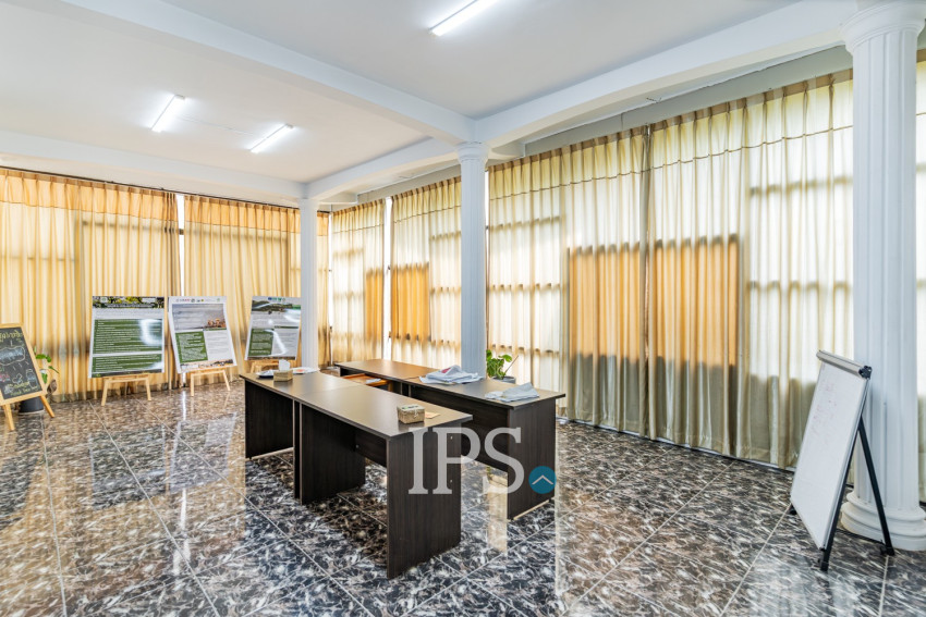 5 Bedroom Commercial Villa For Rent - BKK3, Phnom Penh