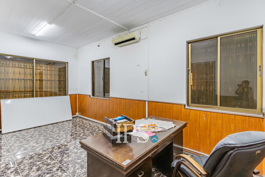 5 Bedroom Commercial Villa For Rent - BKK3, Phnom Penh