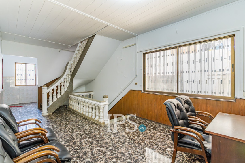 5 Bedroom Commercial Villa For Rent - BKK3, Phnom Penh
