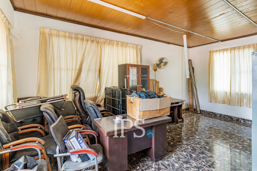 5 Bedroom Commercial Villa For Rent - BKK3, Phnom Penh
