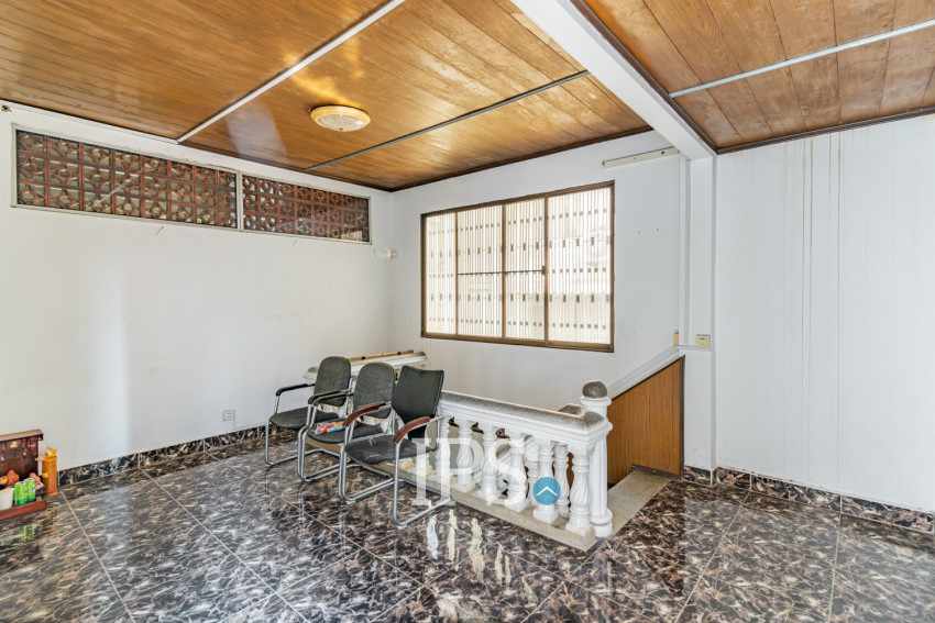 5 Bedroom Commercial Villa For Rent - BKK3, Phnom Penh