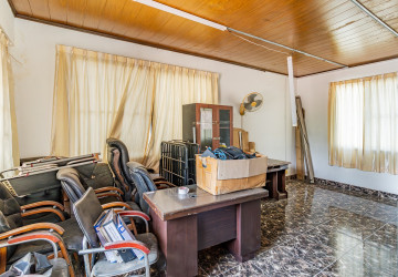 5 Bedroom Commercial Villa For Rent - BKK3, Phnom Penh thumbnail