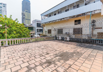 5 Bedroom Commercial Villa For Rent - BKK3, Phnom Penh thumbnail