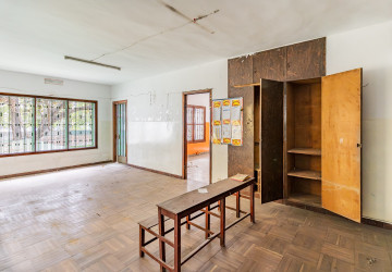 19 Bedroom Commercial Villa For Rent - BKK3, Phnom Penh thumbnail