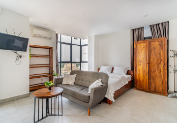 57 Sqm Studio Serviced Apartment For Rent - Chakto Mukh, Phnom Penh thumbnail
