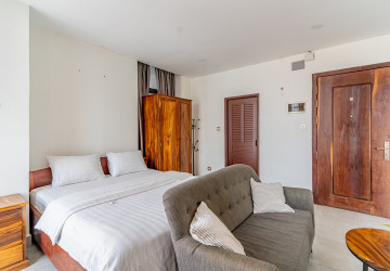 57 Sqm Studio Serviced Apartment For Rent - Chakto Mukh, Phnom Penh thumbnail