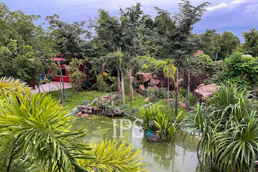 5 Bungalows And Khmer Wooden House For Sale - Anlong Vil, Battambang Province