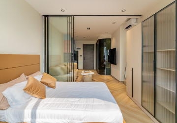 32 Sqm Studio Condo For Rent - Time Square 5, BKK1, Phnom Penh thumbnail