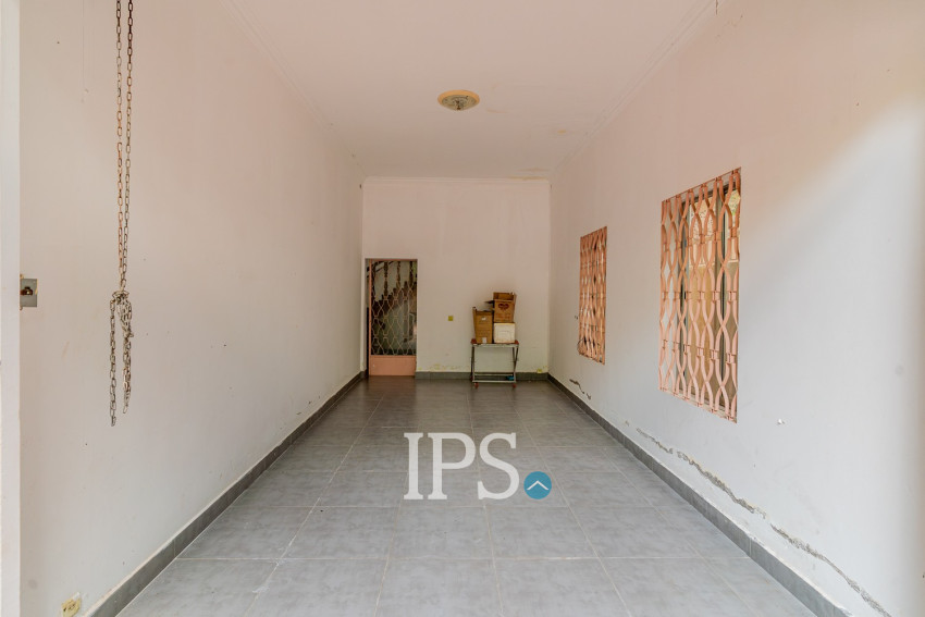 5 Bedroom Commercial Villa For Rent - Tonle Bassac, Phnom Penh