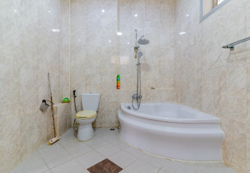 5 Bedroom Commercial Villa For Rent - Tonle Bassac, Phnom Penh thumbnail