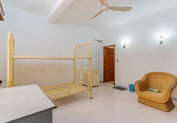 8 Bedroom Commercial Villa For Rent - Tonle Bassac, Phnom Penh thumbnail