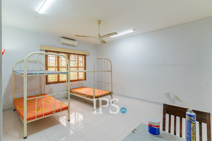 8 Bedroom Commercial Villa For Rent - Tonle Bassac, Phnom Penh
