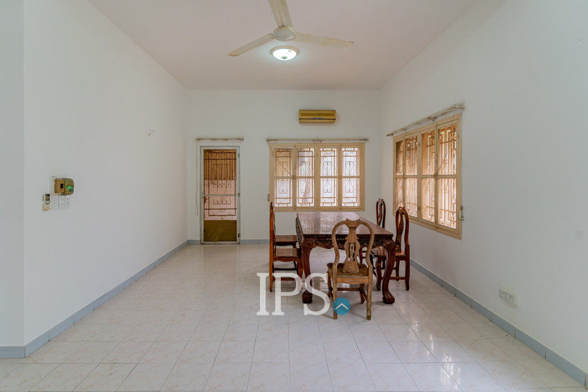 8 Bedroom Commercial Villa For Rent - Tonle Bassac, Phnom Penh