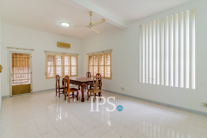 8 Bedroom Commercial Villa For Rent - Tonle Bassac, Phnom Penh