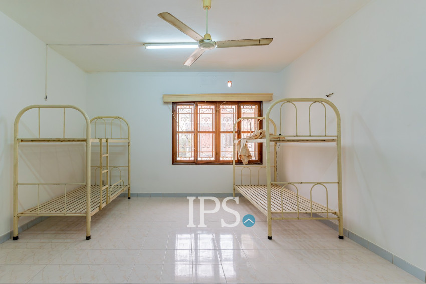 8 Bedroom Commercial Villa For Rent - Tonle Bassac, Phnom Penh