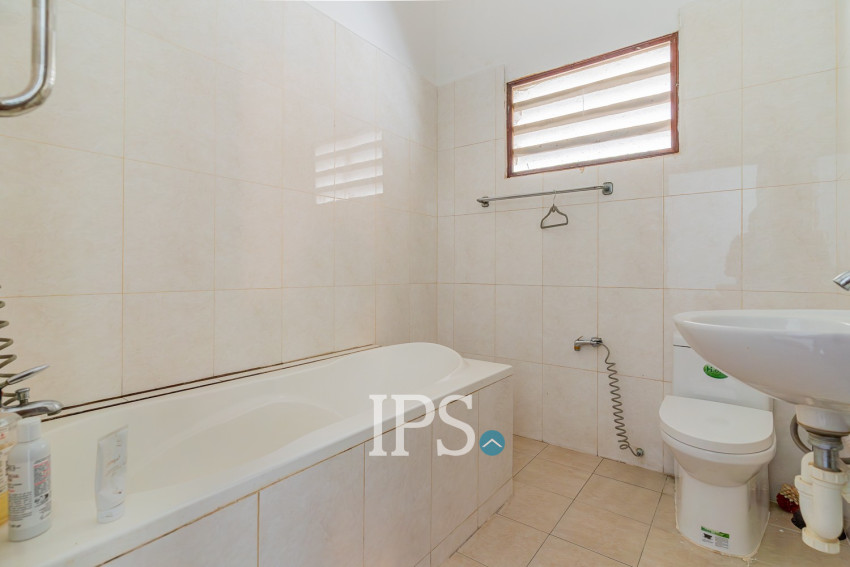 8 Bedroom Commercial Villa For Rent - Tonle Bassac, Phnom Penh