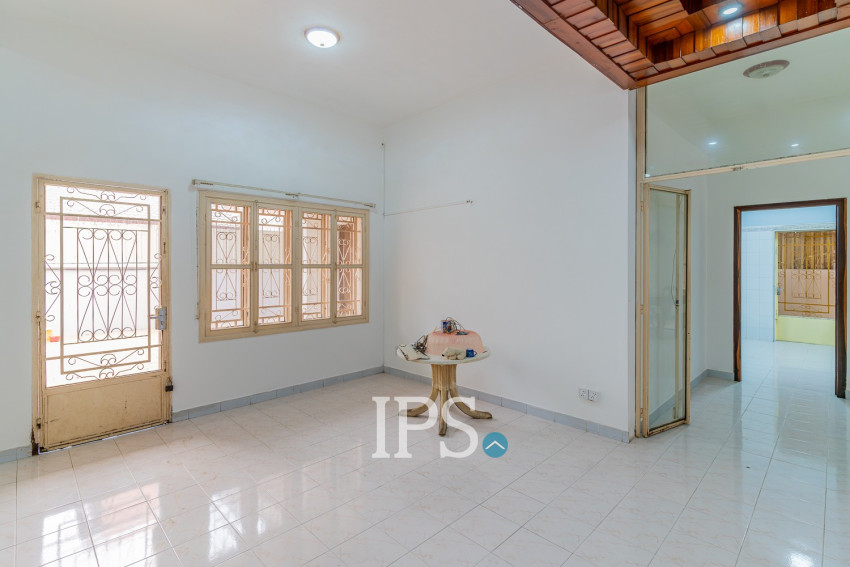 8 Bedroom Commercial Villa For Rent - Tonle Bassac, Phnom Penh