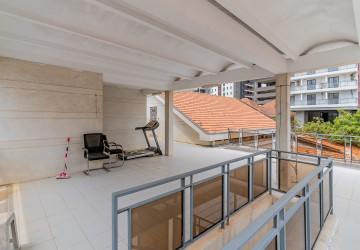 8 Bedroom Commercial Villa For Rent - Tonle Bassac, Phnom Penh thumbnail