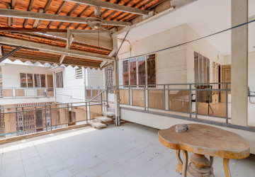 8 Bedroom Commercial Villa For Rent - Tonle Bassac, Phnom Penh thumbnail