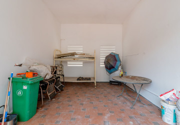 8 Bedroom Commercial Villa For Rent - Tonle Bassac, Phnom Penh thumbnail