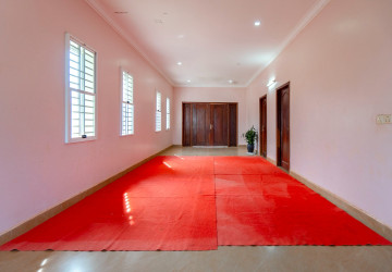 4 Bedroom House For Rent - Chreav, Siem Reap thumbnail