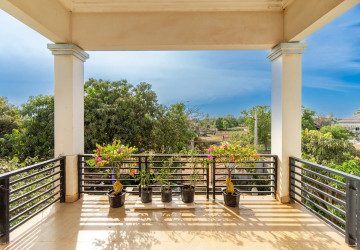 4 Bedroom House For Rent - Chreav, Siem Reap thumbnail