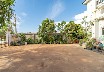 4 Bedroom House For Rent - Chreav, Siem Reap thumbnail