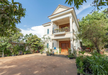 4 Bedroom House For Rent - Chreav, Siem Reap thumbnail