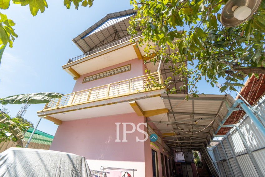 6 Bedroom House For Sale - Slor Kram, Siem Reap