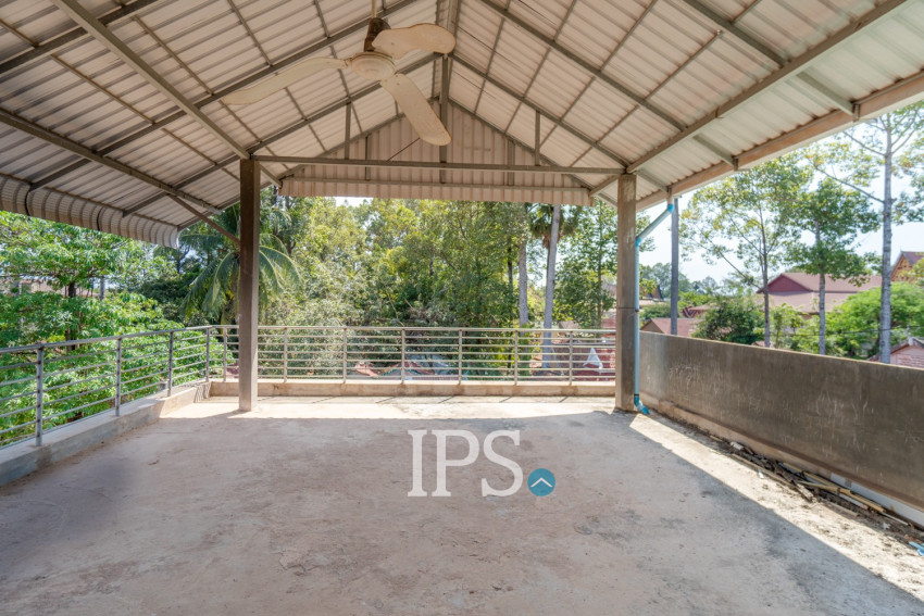 6 Bedroom House For Sale - Slor Kram, Siem Reap