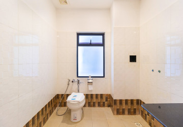 57 Bedroom Hotel For Rent - Svay Dangkum, Siem Reap thumbnail