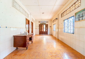 4 Bedroom House For Rent - Sala Kamreuk, Siem Reap thumbnail