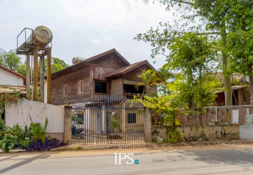 4 Bedroom House For Rent - Sala Kamreuk, Siem Reap thumbnail