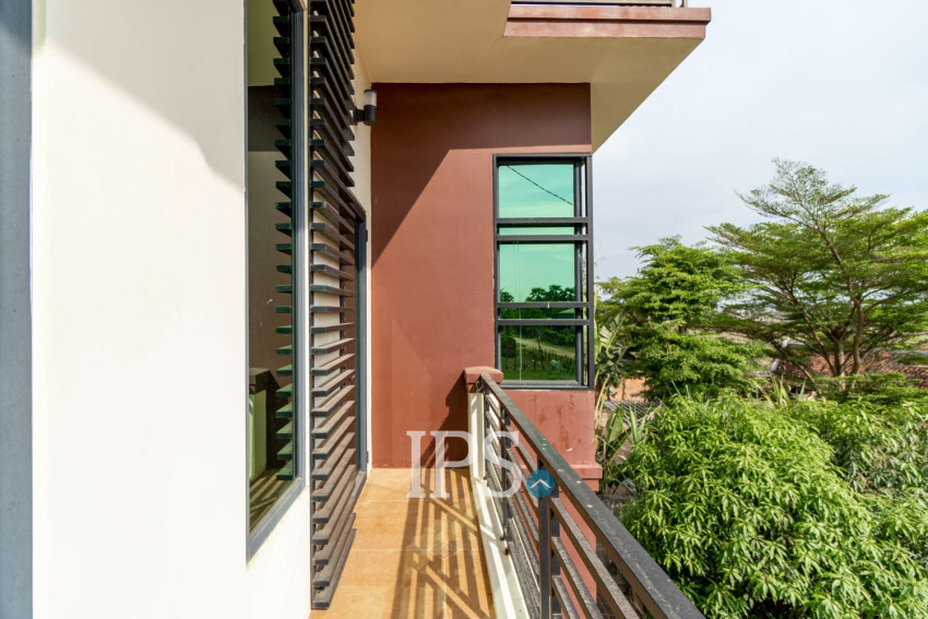 6 Bedroom House For Sale - Ampil, Prasat Bakong, Siem Reap