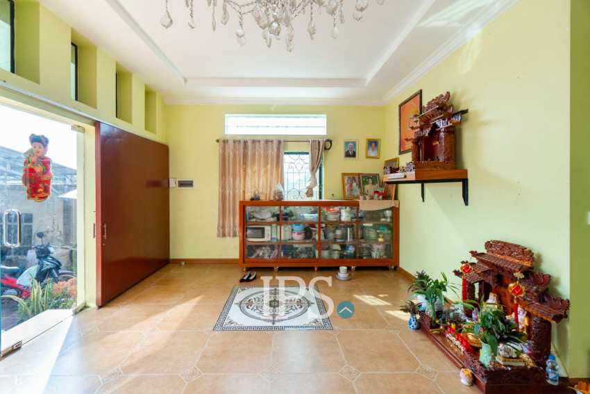 6 Bedroom House For Sale - Ampil, Prasat Bakong, Siem Reap