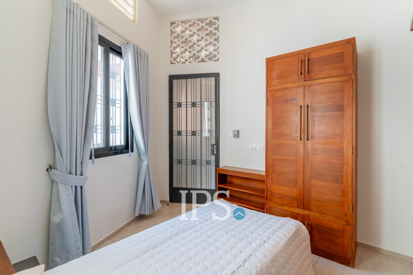 Renovated Duplex 4 Bedroom Apartment For Sale - Phsar Kandal 1, Phnom Penh