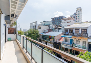 Renovated Duplex 4 Bedroom Apartment For Sale - Phsar Kandal 1, Phnom Penh thumbnail