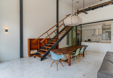 Renovated Duplex 4 Bedroom Apartment For Sale - Phsar Kandal 1, Phnom Penh thumbnail