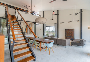 Renovated Duplex 4 Bedroom Apartment For Sale - Phsar Kandal 1, Phnom Penh thumbnail