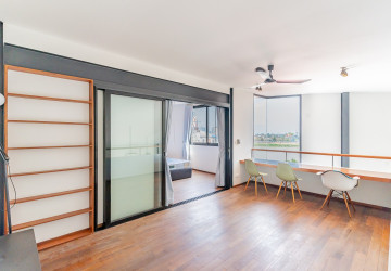 Renovated Duplex 4 Bedroom Apartment For Sale - Phsar Kandal 1, Phnom Penh thumbnail