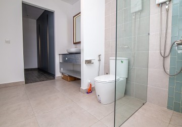 Renovated Duplex 3 Bedroom For Sale - Phsar Kandal 1, Phnom Penh thumbnail