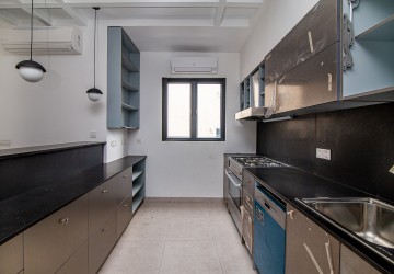 Renovated Duplex 3 Bedroom For Sale - Phsar Kandal 1, Phnom Penh thumbnail