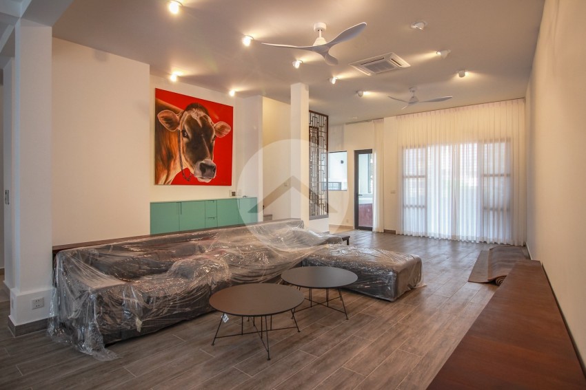 Renovated Duplex 3 Bedroom For Sale - Phsar Kandal 1, Phnom Penh