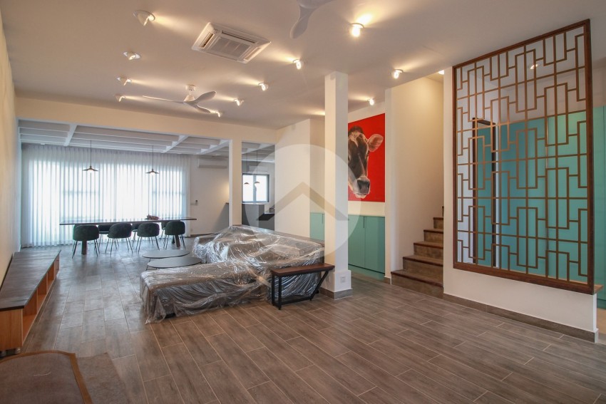 Renovated Duplex 3 Bedroom For Sale - Phsar Kandal 1, Phnom Penh