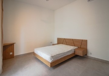 Renovated Duplex 3 Bedroom For Sale - Phsar Kandal 1, Phnom Penh thumbnail