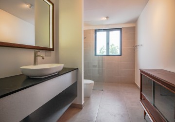 Renovated Duplex 3 Bedroom For Sale - Phsar Kandal 1, Phnom Penh thumbnail